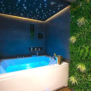https://lorient-love-room-le-king-size.inbrittany.com