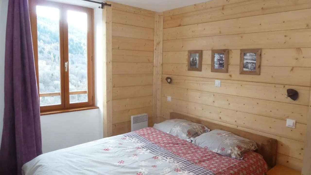 Chalet Les Garands Вальменье